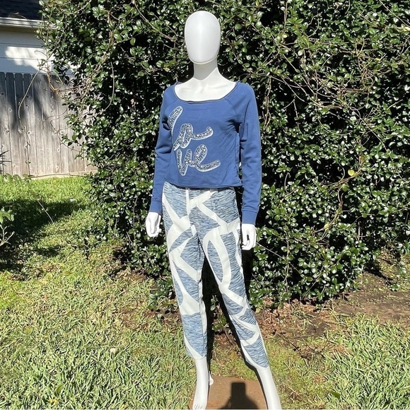 Akira Tapered Leg Printed Cropped Relaxed Fit Trousers - Picture 9 of 9